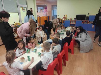 Празника на мама в ДГ "Детелина" 2024г. - ДГ Детелина - Строево